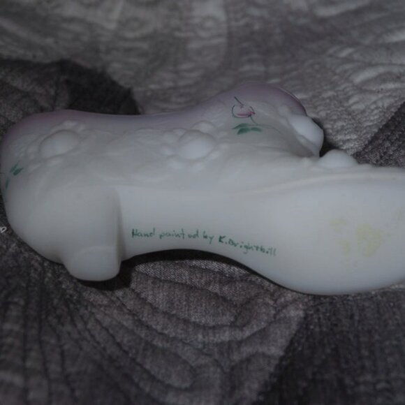 Signed Hand Painted Fenton Custard Glass Slipper - Picture 1 of 5